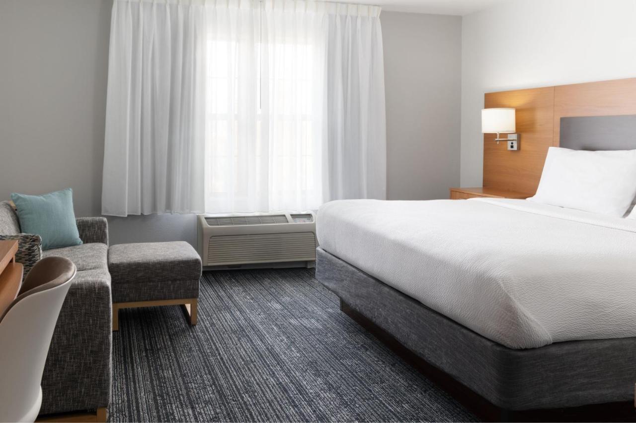 Towneplace By Marriott Sacramento Hotel