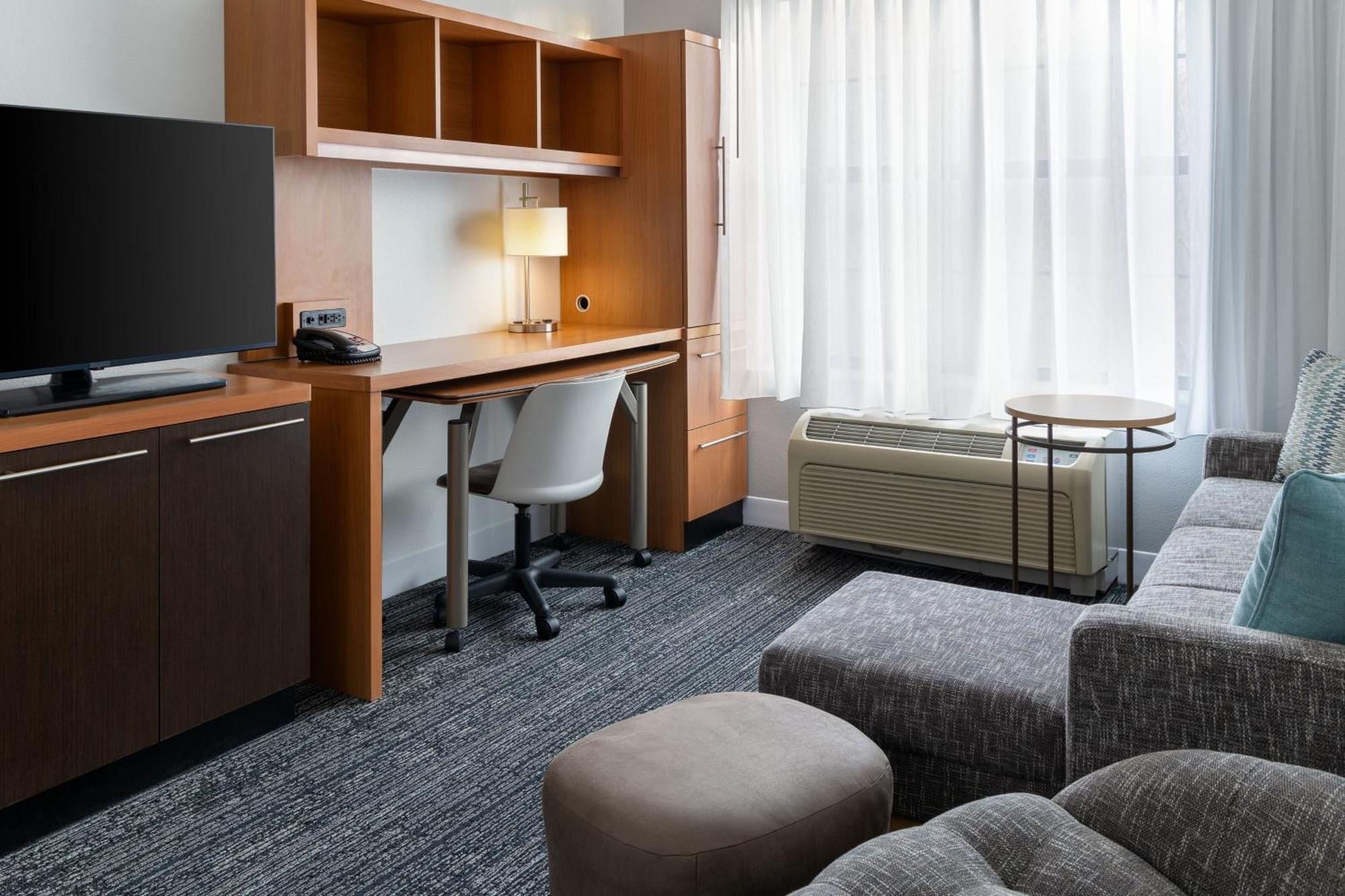 Towneplace By Marriott Sacramento Hotel
